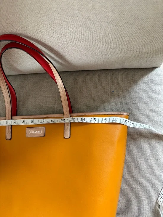 coach park metro shoulder tote bag f24341 pumpkin yellow sarifiano leather - Picture 14 of 14